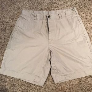 Brooks Brothers stone color chino short